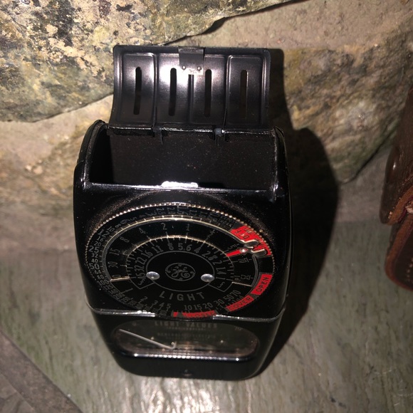 GE Exposure Light Meter with Leather Case - Picture 3 of 7
